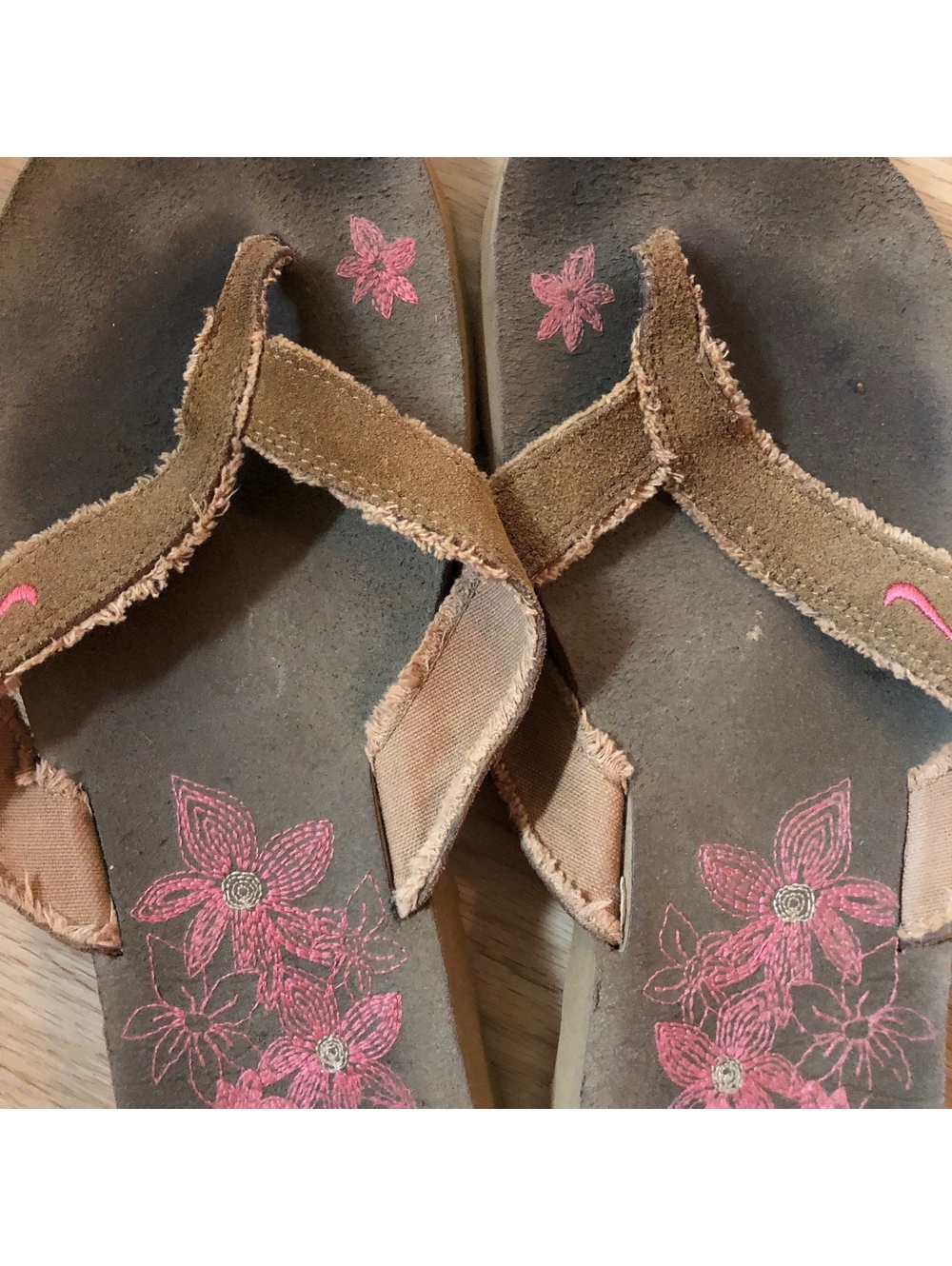 VINTAGE Y2K NIKE ACG FLORAL LEATHER SUEDE FLIP FLOPS SANDALS BROWN PINK WOMENS 8 - Picture 6 of 6
